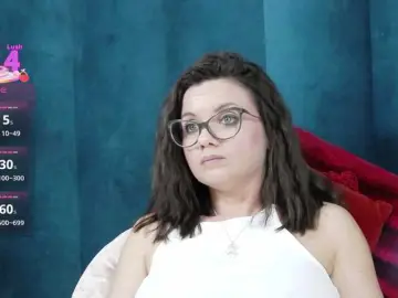 RoxieAnne  live sex cam