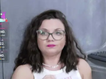 RoxieAnne  live sex cam