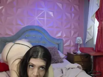 ScarletHoney  live sex cam
