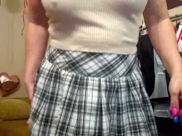 Twin-kle  live sex cam