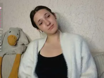 Meowmeow-Mia  live sex cam