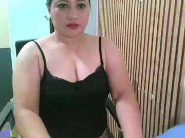 Soffia-mae  live sex cam
