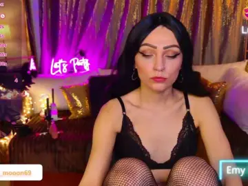 EmyMooon  live sex cam