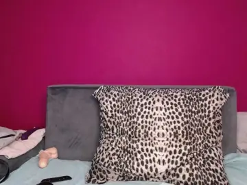 GoldySun69  live sex cam