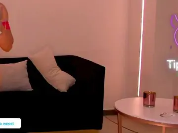 RebeccaWest  live sex cam