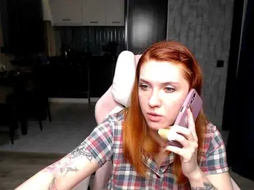 Regimasmile  live sex cam