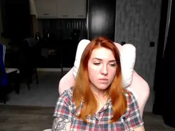 Regimasmile  live sex cam