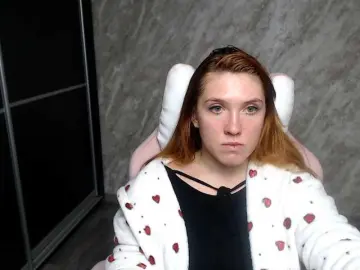 Regimasmile  live sex cam