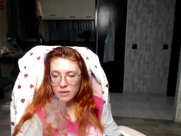 Regimasmile  live sex cam