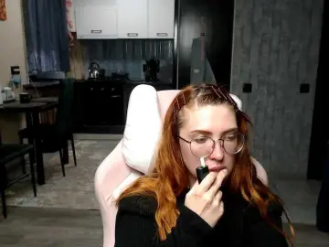 Regimasmile  live sex cam