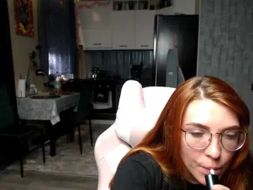 Regimasmile  live sex cam