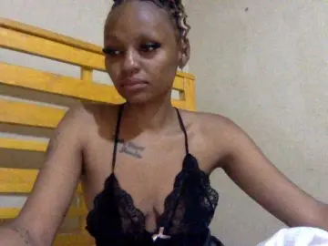 Shiro19  live sex cam