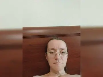 Warm-Nuar  live sex cam