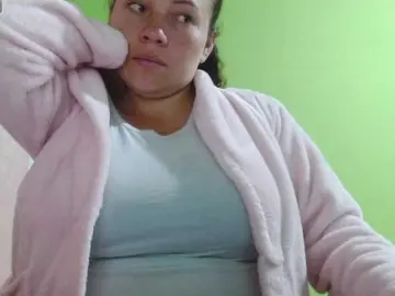 Honey21  live sex cam