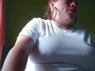 Honey21  live sex cam