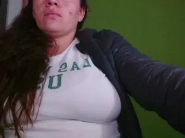 Honey21  live sex cam