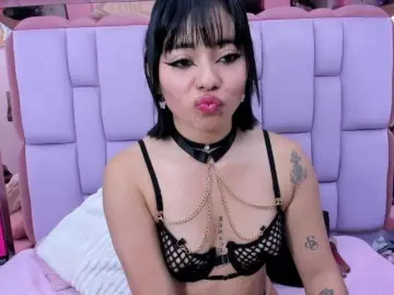 Roxanevega  live sex cam