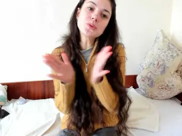 Honeykrisspussy  live sex cam