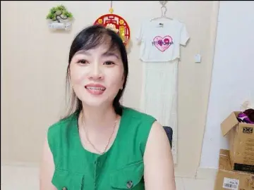 Merio69  live sex cam