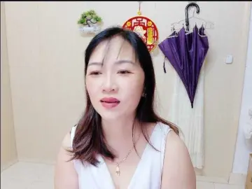 Merio69  live sex cam