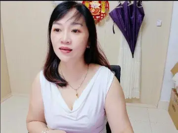 Merio69  live sex cam