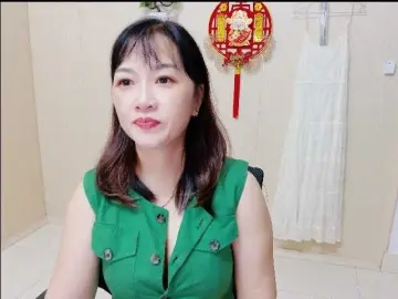 Merio69  live sex cam