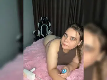 Yours-13  live sex cam