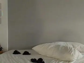 Bella-J  live sex cam