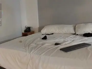 Bella-J  live sex cam