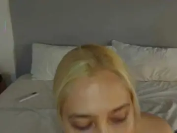 Bella-J  live sex cam