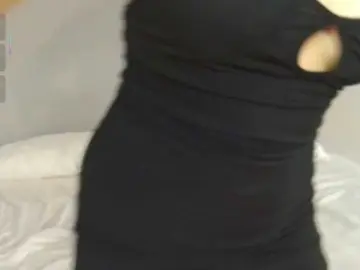 Bella-J  live sex cam