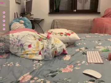 MoonieBlua  live sex cam