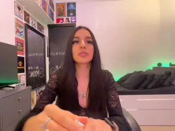 Myonlyhell  live sex cam