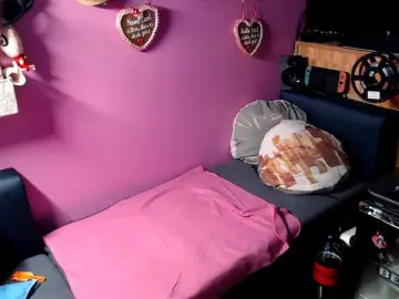 Sexymelli18  live sex cam