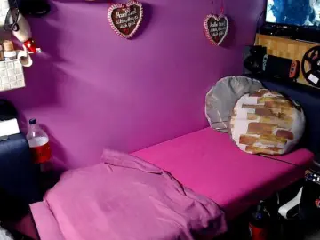 Sexymelli18  live sex cam