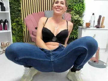 Sweetcherry30  live sex cam