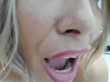 Sweetcherry30  live sex cam