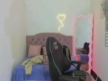 ZAAFIRA-TAY  live sex cam
