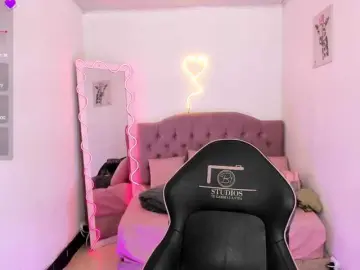 ZAAFIRA-TAY  live sex cam