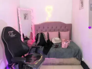 ZAAFIRA-TAY  live sex cam