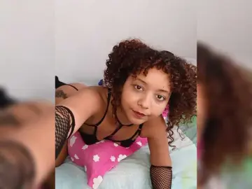 Milanxbunny333  live sex cam