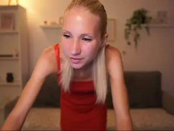 Piperperri18  live sex cam