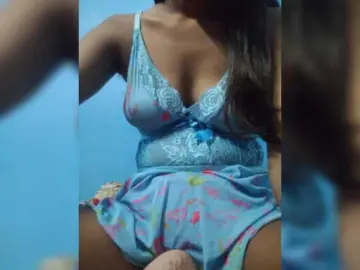 HunnyBunny-1  live sex cam