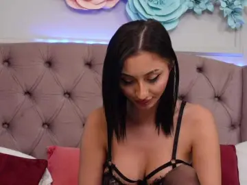 JenniferLovve  live sex cam