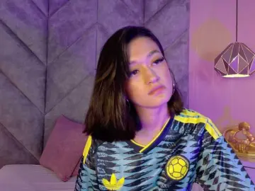 LeahSaenz  live sex cam