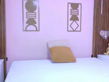 LeahSaenz  live sex cam