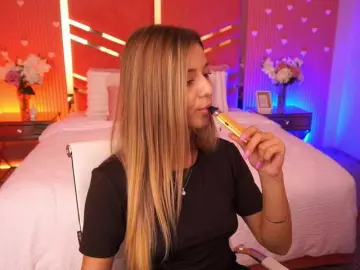 LoveeDove  live sex cam