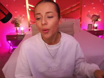 LoveeDove  live sex cam