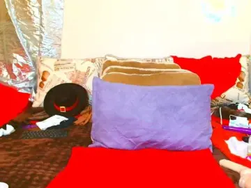 Olvia7985  live sex cam