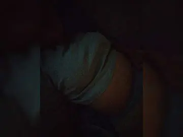 Sylvia-Willa  live sex cam